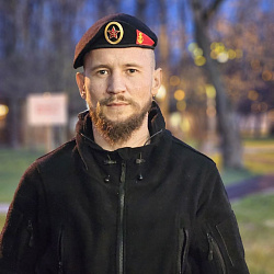 Поздравляем с наступающим Днём Героя Отечества!